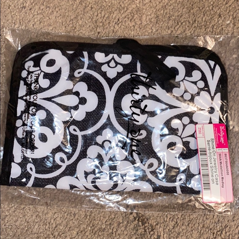 Thirty One Shine On Jewelry Case